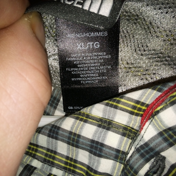 The NORTH FACE Poplin Plaid Button up Shirt Men's Size XLarge - Picture 9 of 9